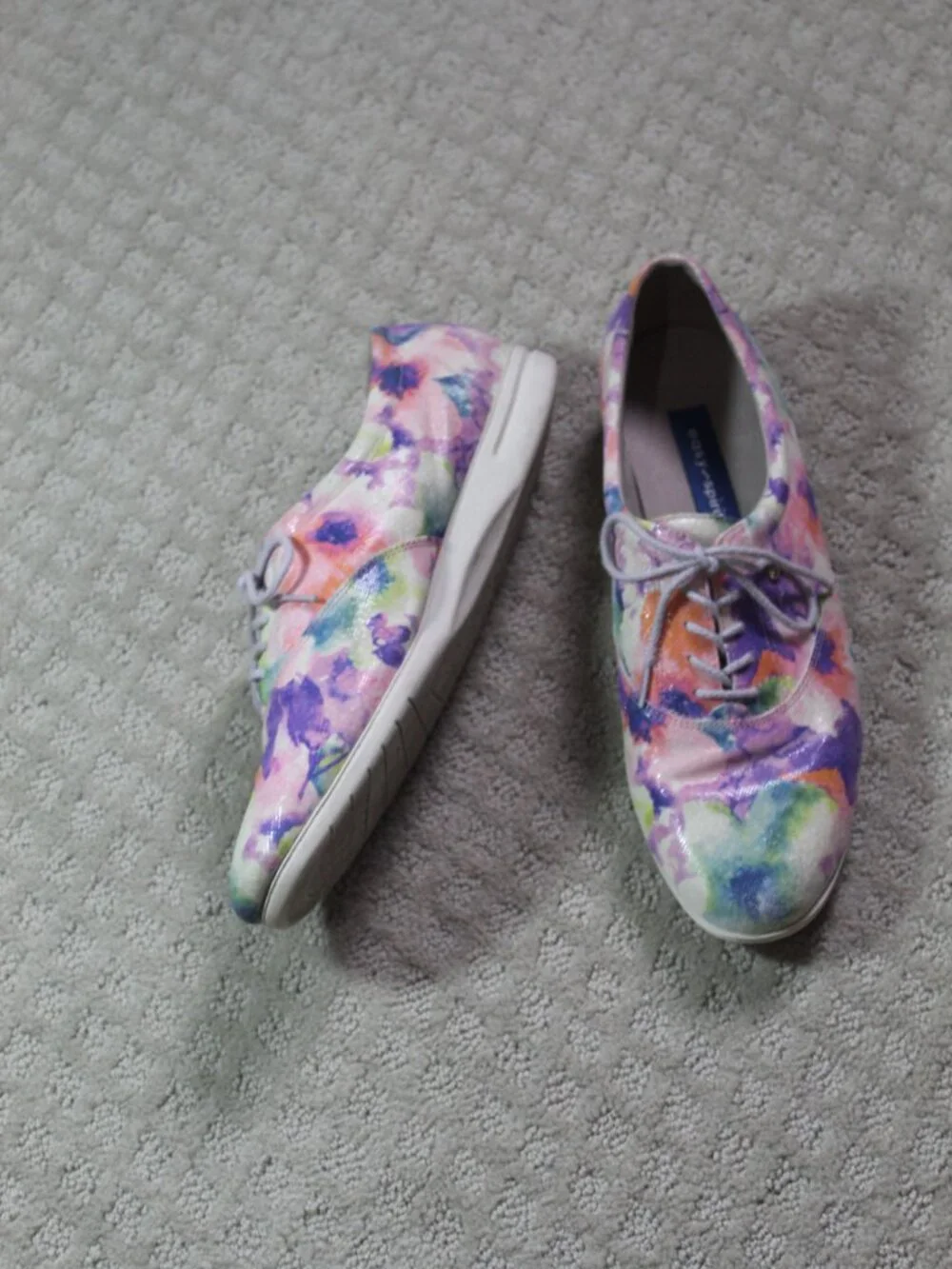 Easy Spirit Size 12 Purple Pink Floral Leather Low Top Lace Up Sneaker
